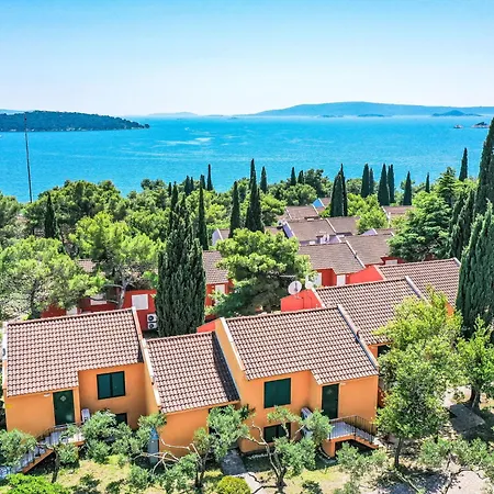 Medena-1 By Interhome تروغير